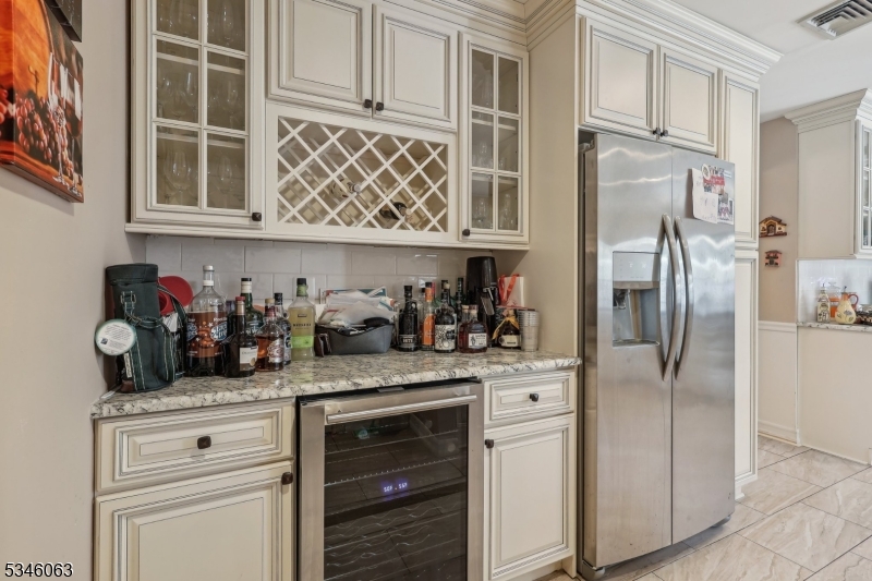 57 Laurie Dr
