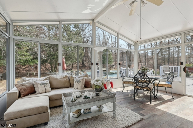 57 Laurie Dr