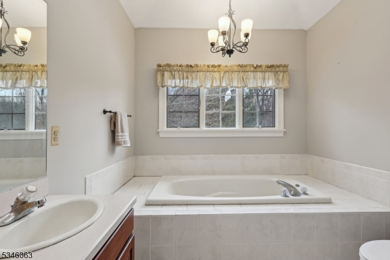 57 Laurie Dr