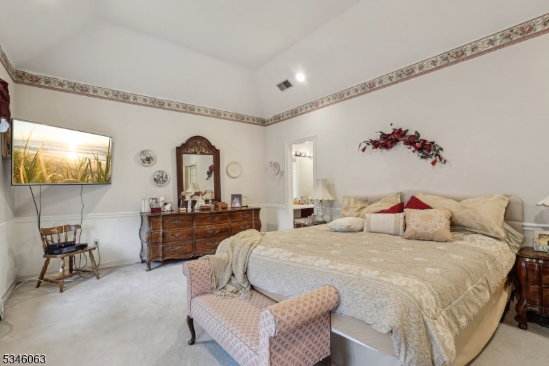 57 Laurie Dr