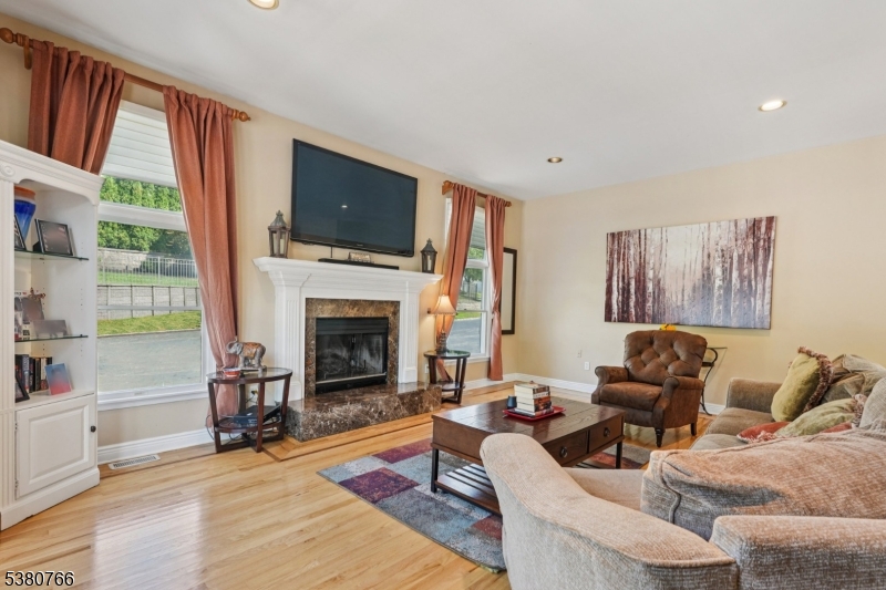 13 Stone Hill Rd