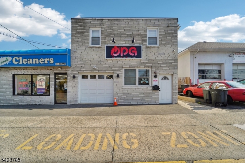 593 New York Ave