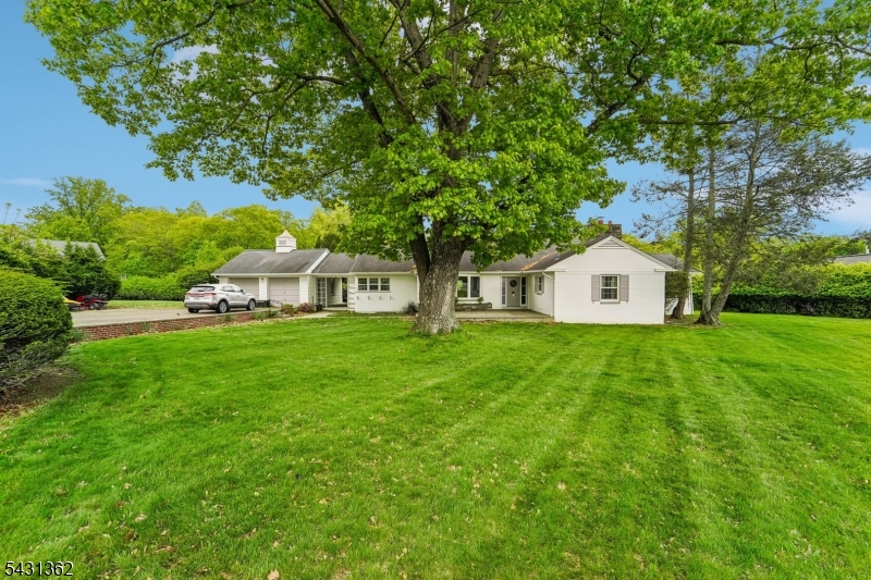 6 Saw Mill Rd