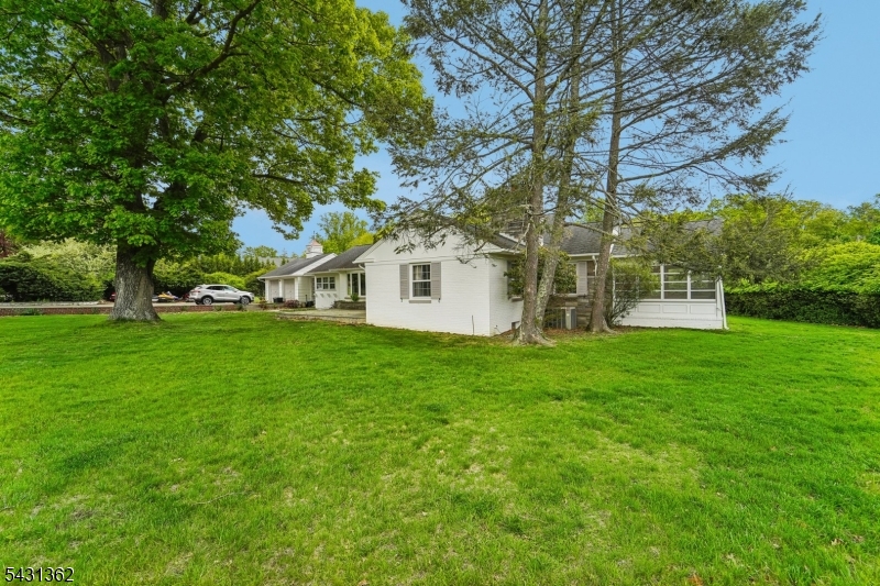 6 Saw Mill Rd