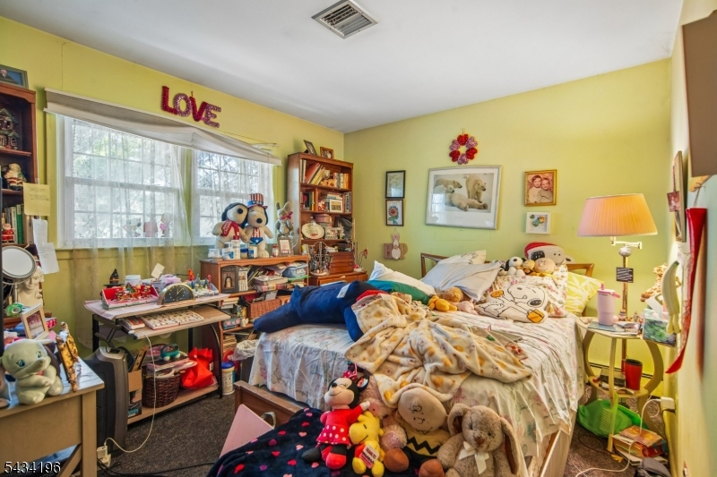 22 Marlton Dr