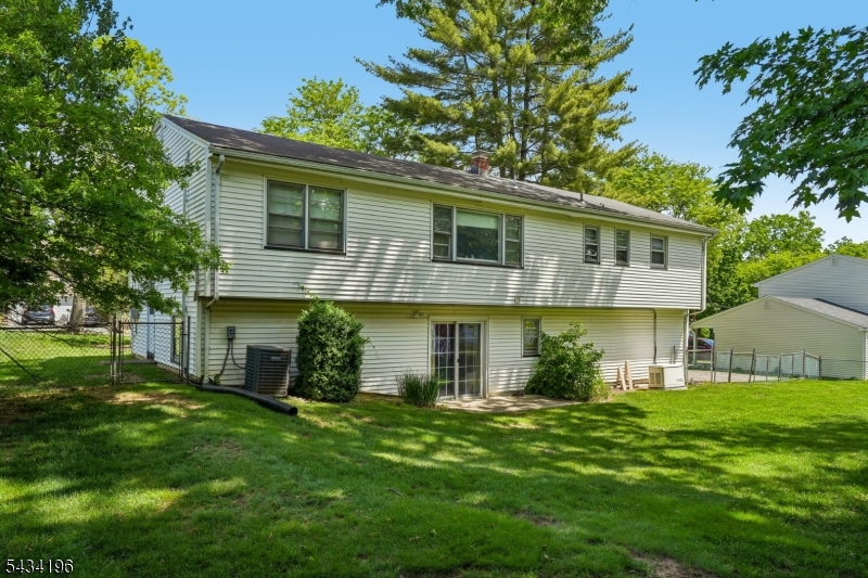 22 Marlton Dr