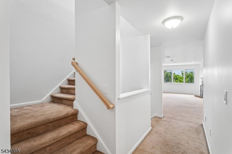 304 Heights Dr