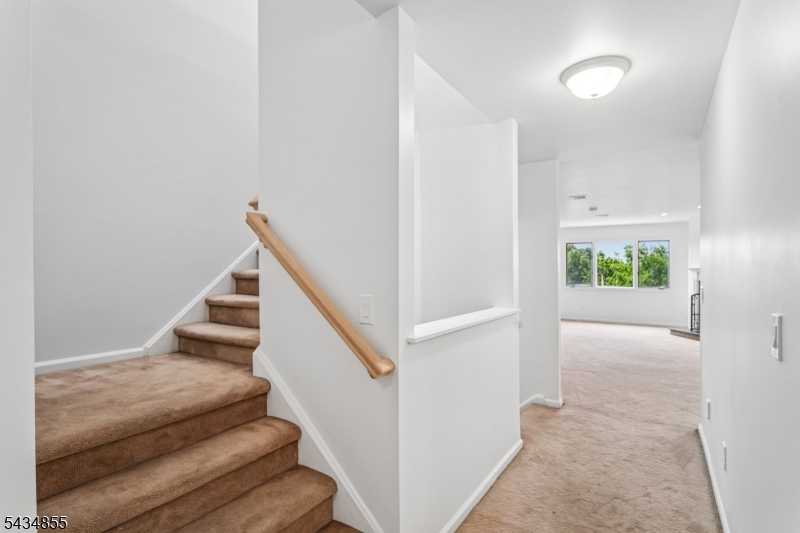 304 Heights Dr