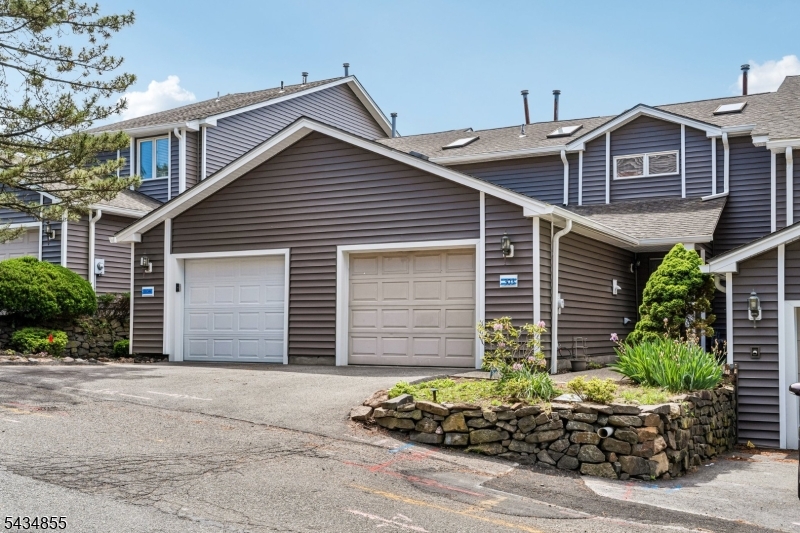 304 Heights Dr