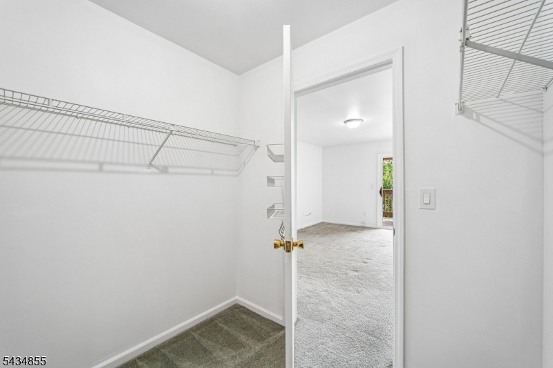304 Heights Dr