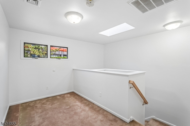 304 Heights Dr