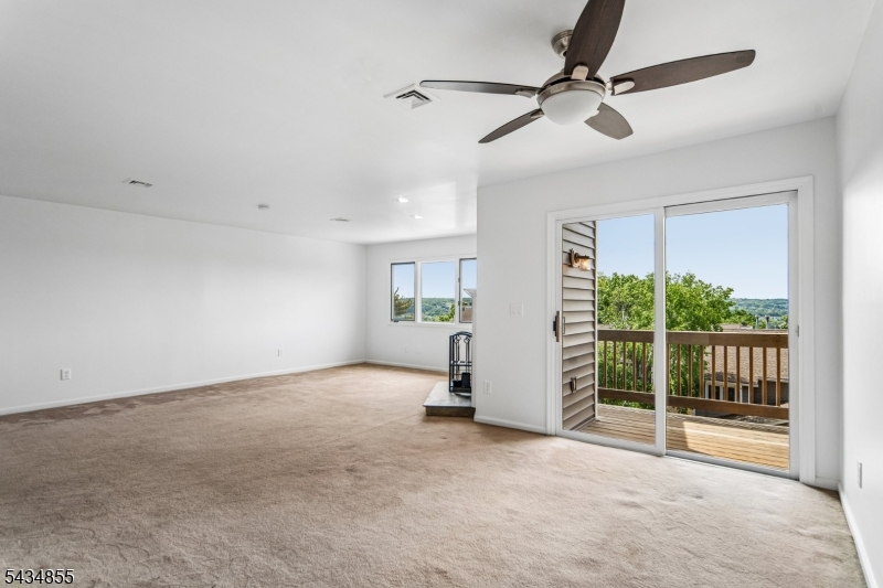 304 Heights Dr
