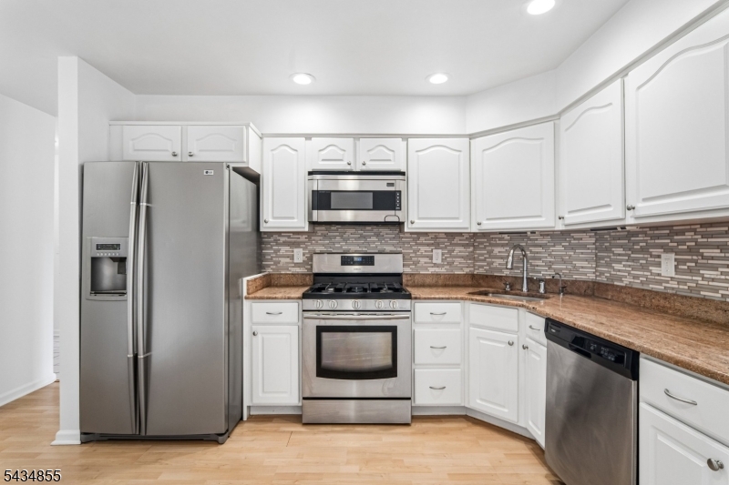 304 Heights Dr