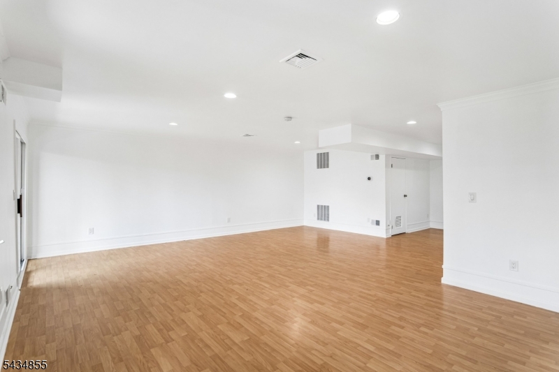 304 Heights Dr