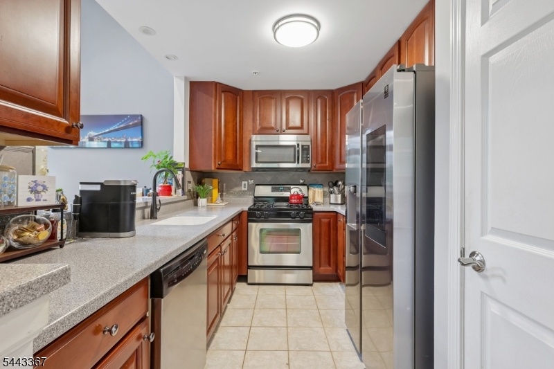 101 Rock Creek Dr