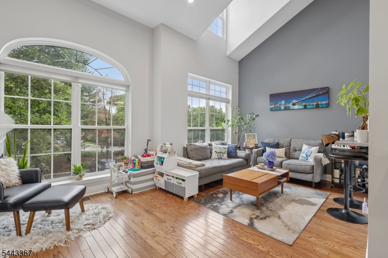 101 Rock Creek Dr