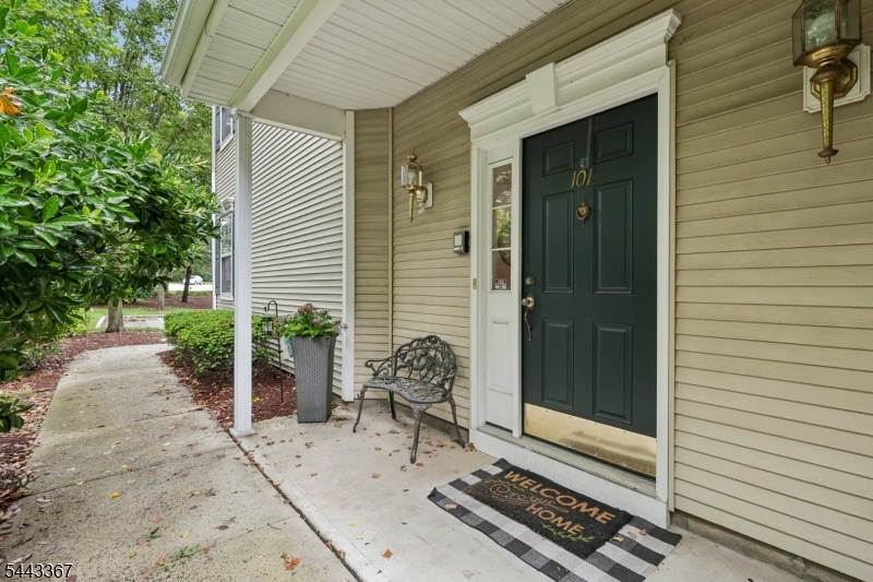 101 Rock Creek Dr