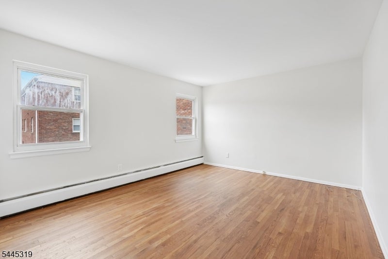 79 Roseland Ave 73