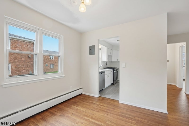 79 Roseland Ave 73