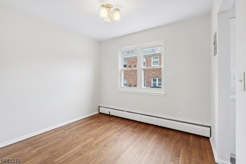 79 Roseland Ave 73