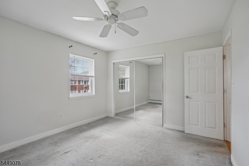 1279B Valley Rd
