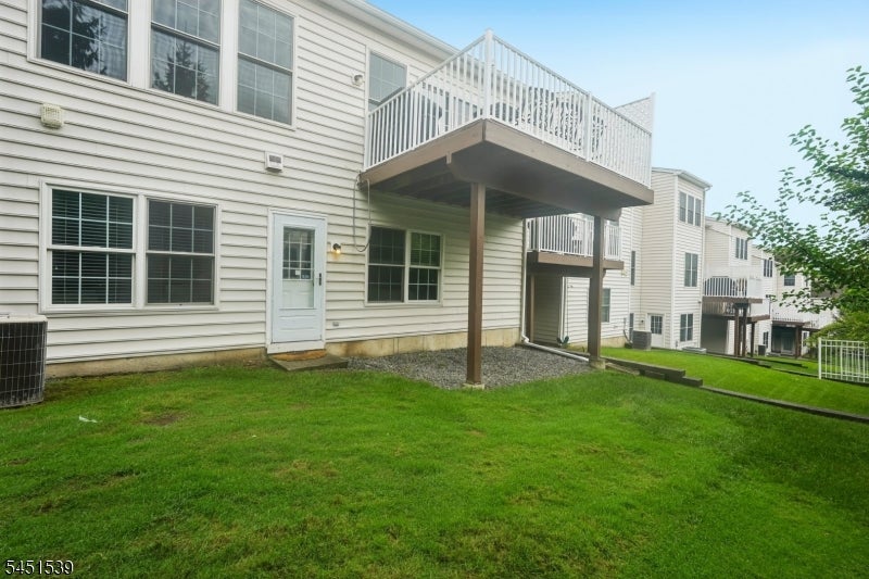 2 Constitution Ln