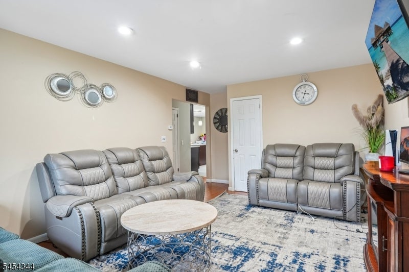 113 N 17Th St