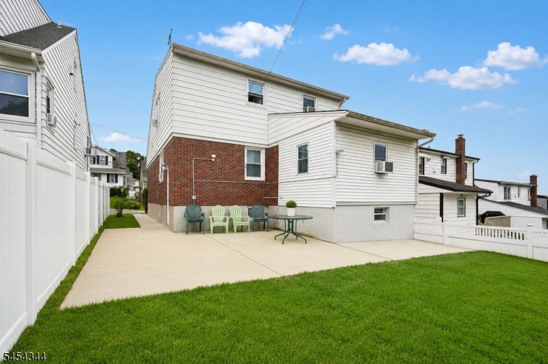 113 N 17Th St