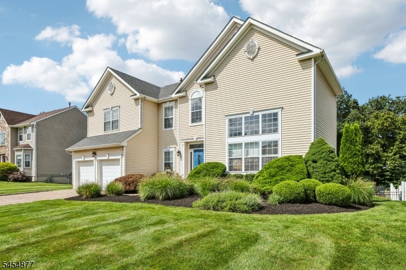 176 Fox Hill Ct