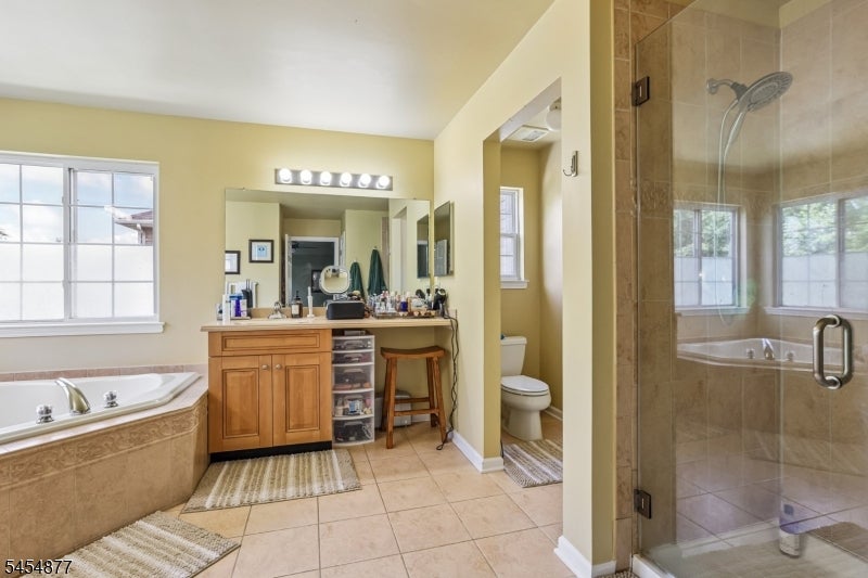 176 Fox Hill Ct