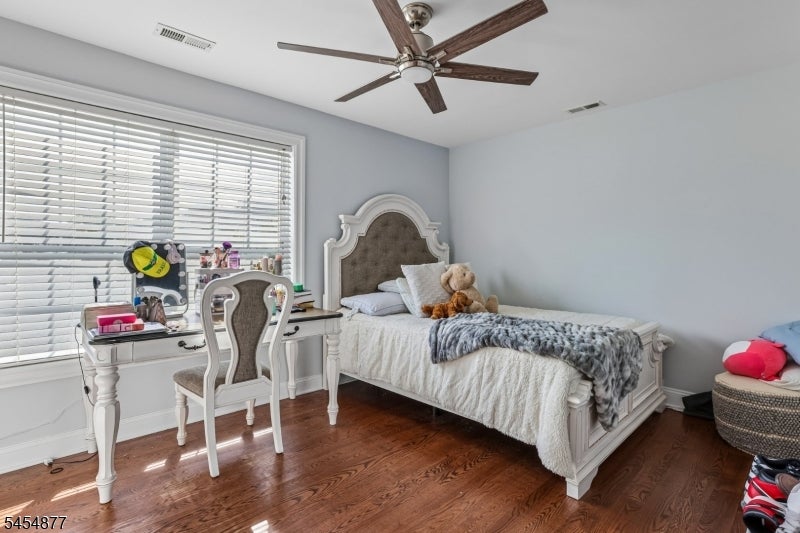 176 Fox Hill Ct