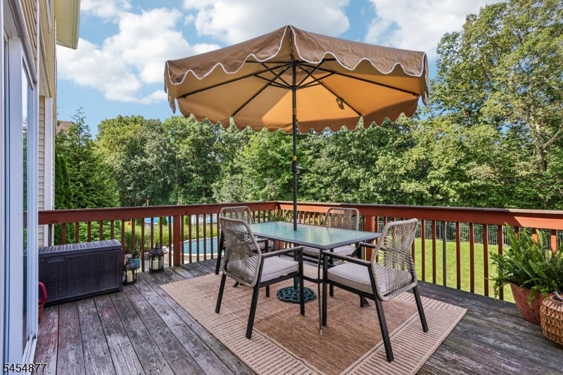 176 Fox Hill Ct