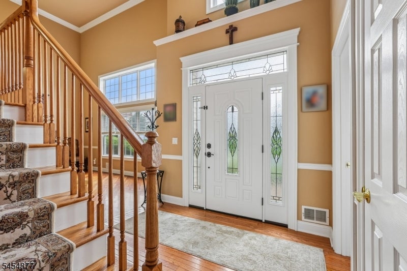 176 Fox Hill Ct