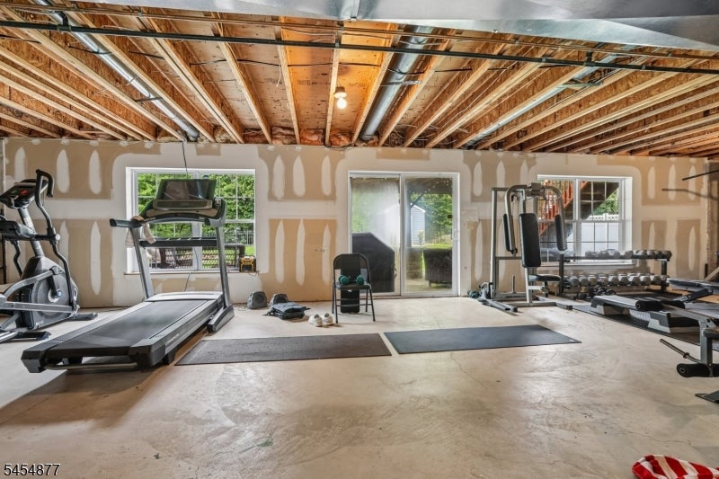 176 Fox Hill Ct