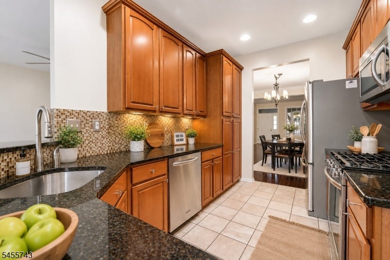195 Levinberg Ln