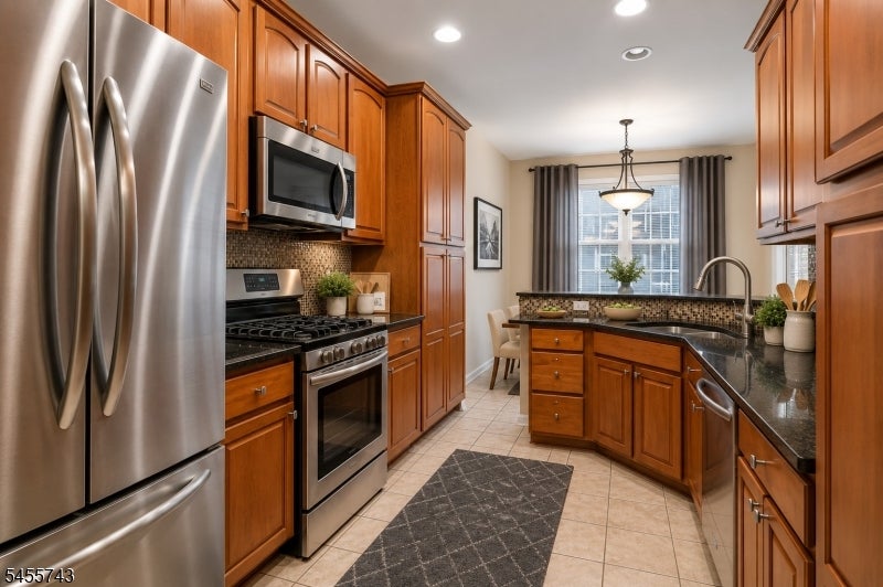 195 Levinberg Ln