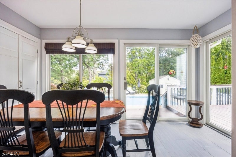 87 Webster Dr