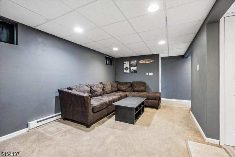 87 Webster Dr