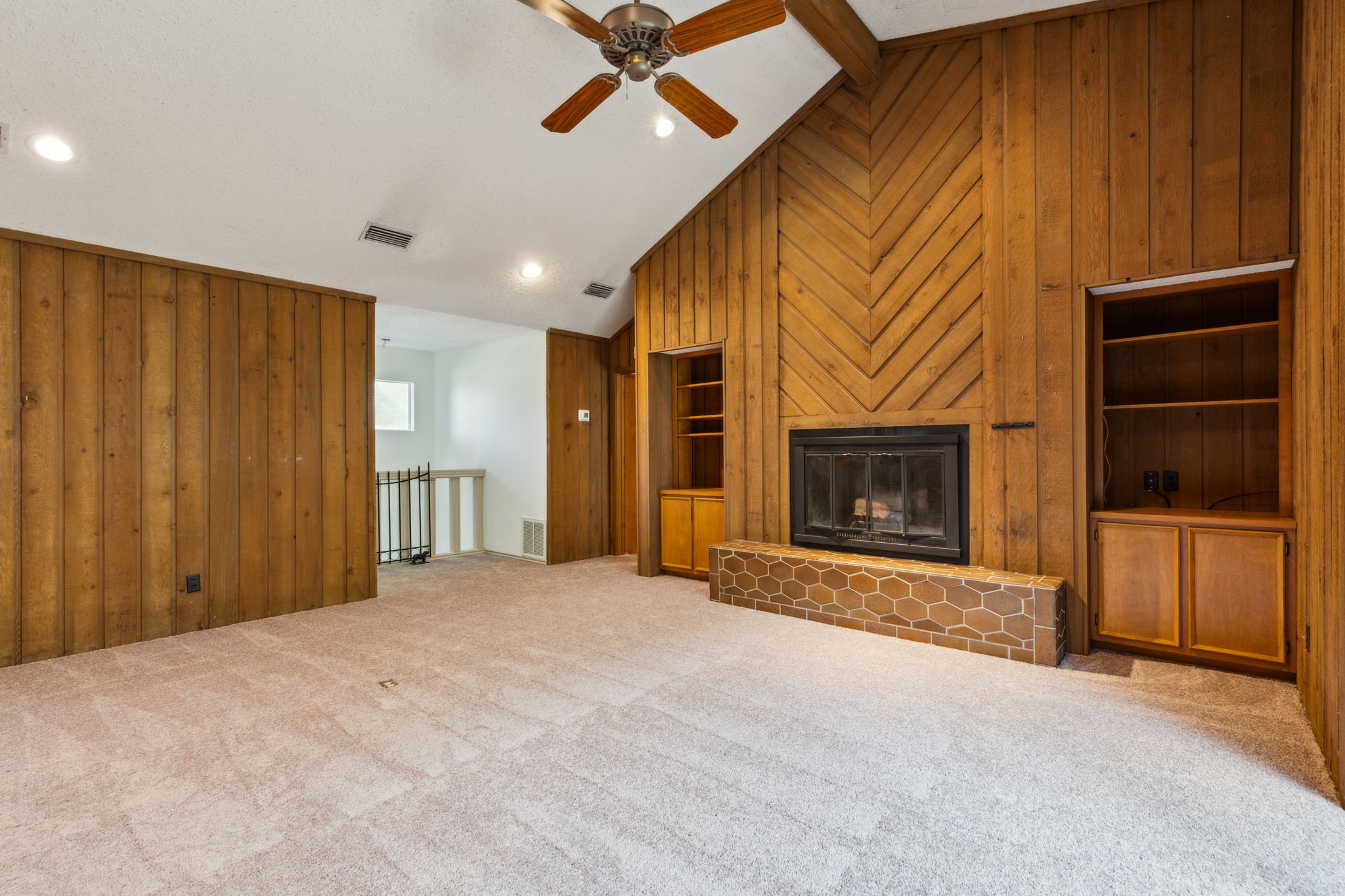 2402 Arrow Lane