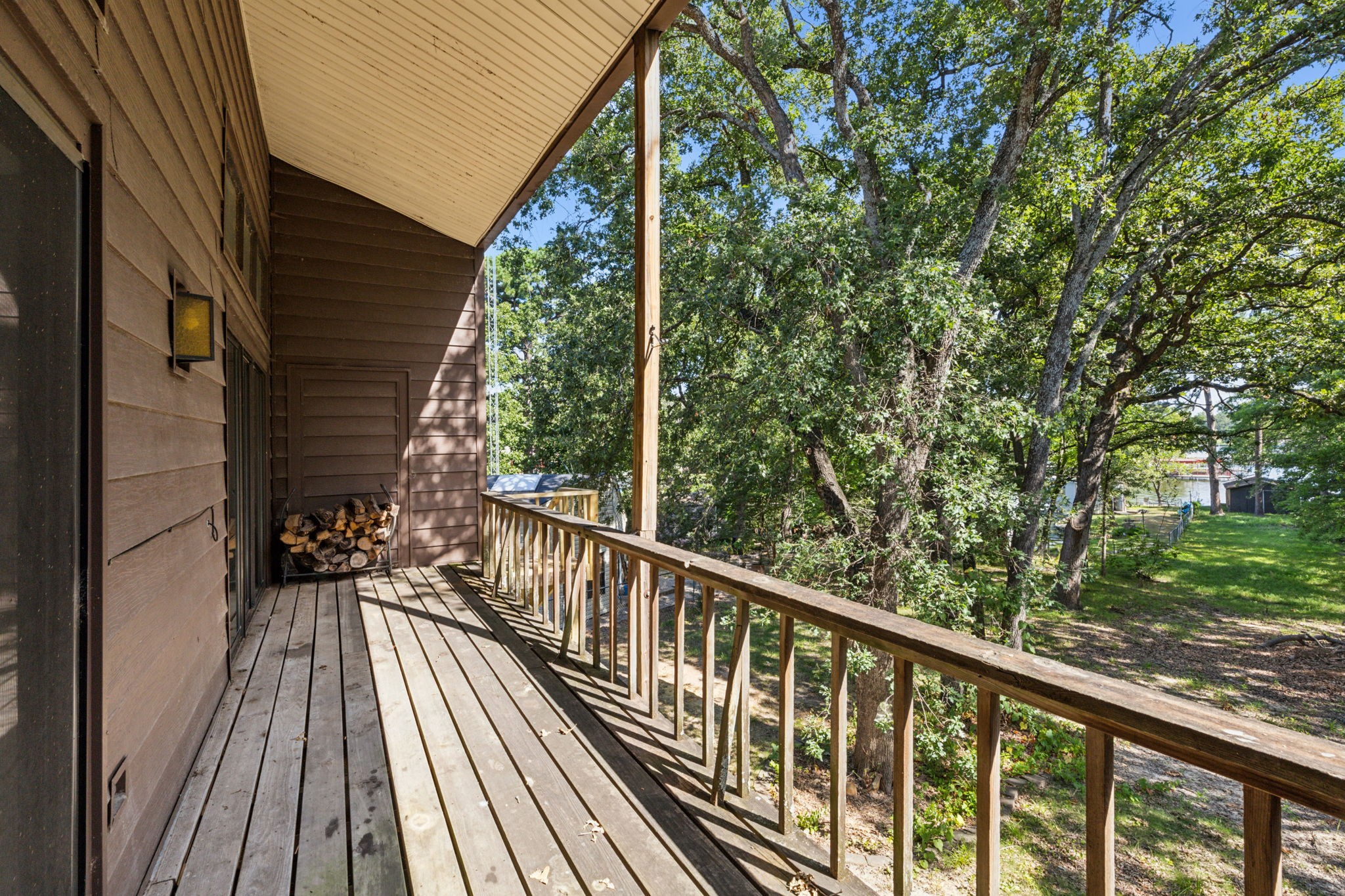 2402 Arrow Lane