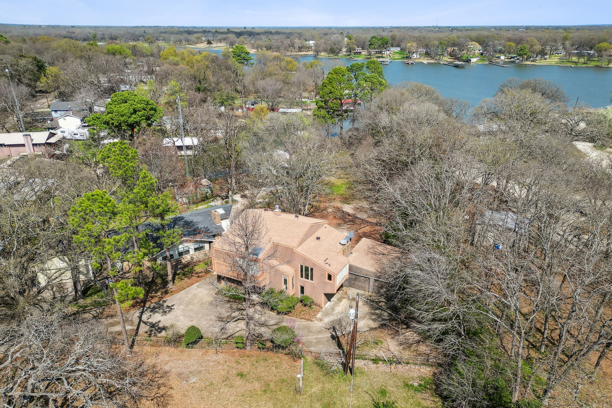 2402 Arrow Lane