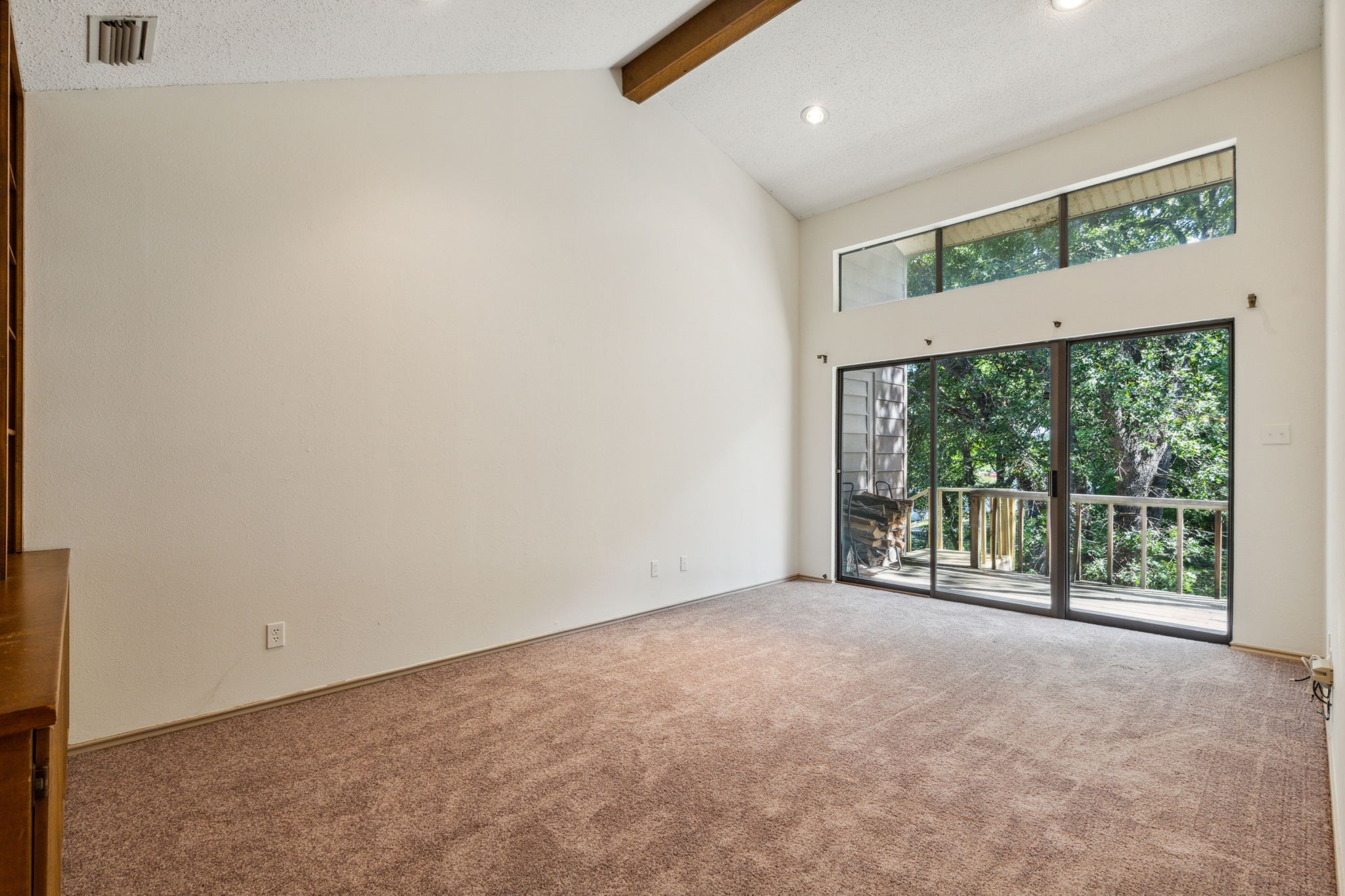2402 Arrow Lane