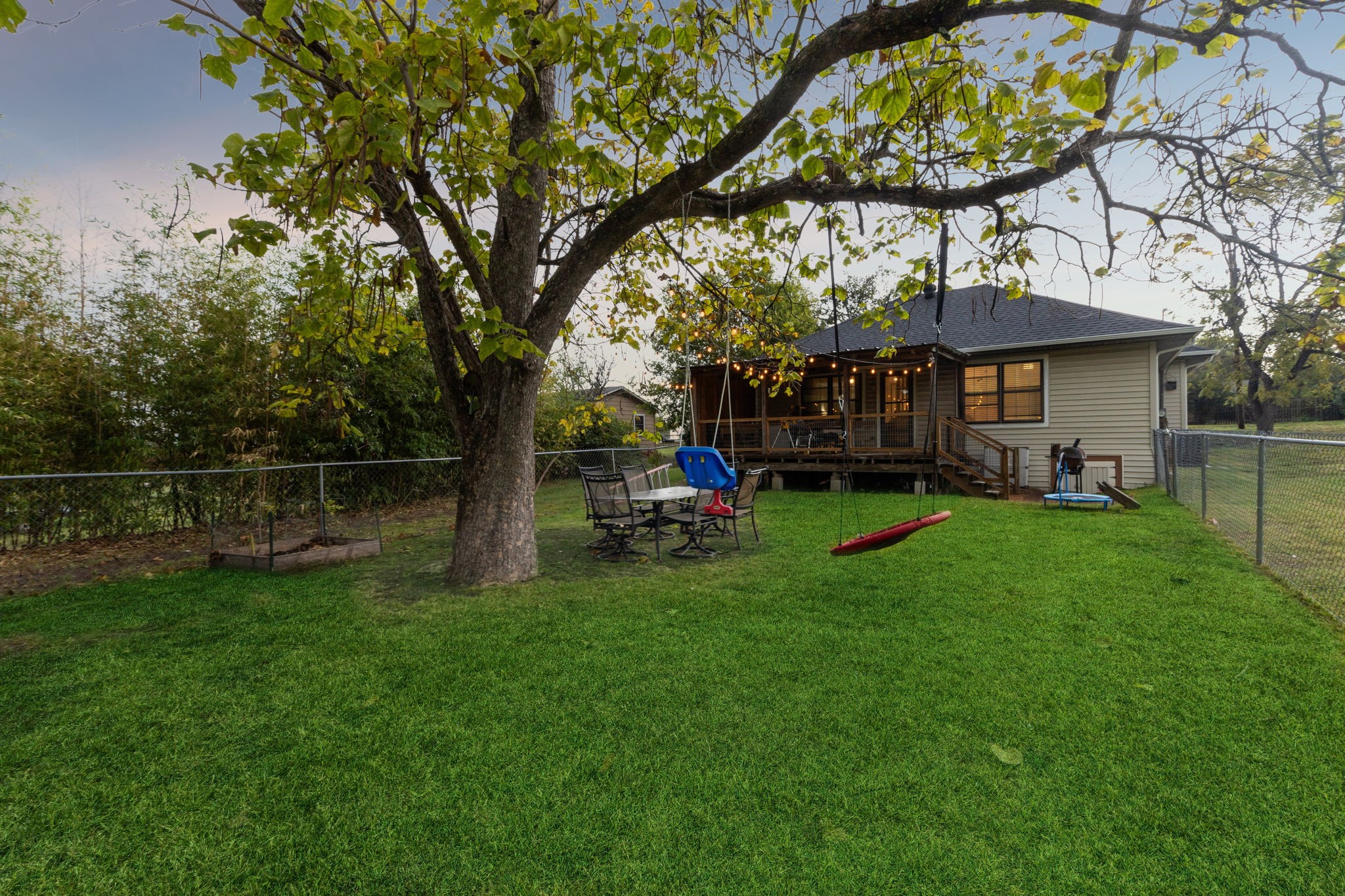 915 N Alamo Road