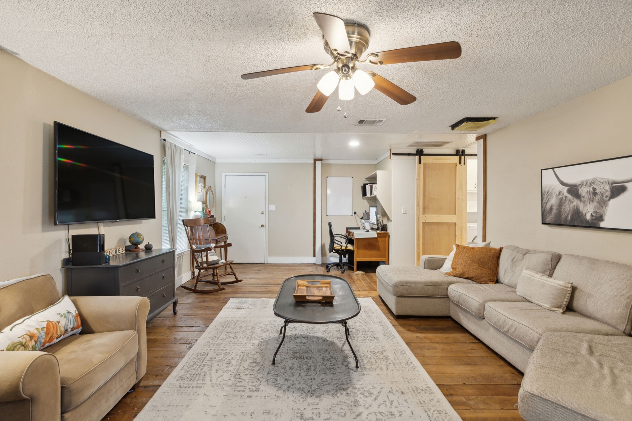 915 N Alamo Road