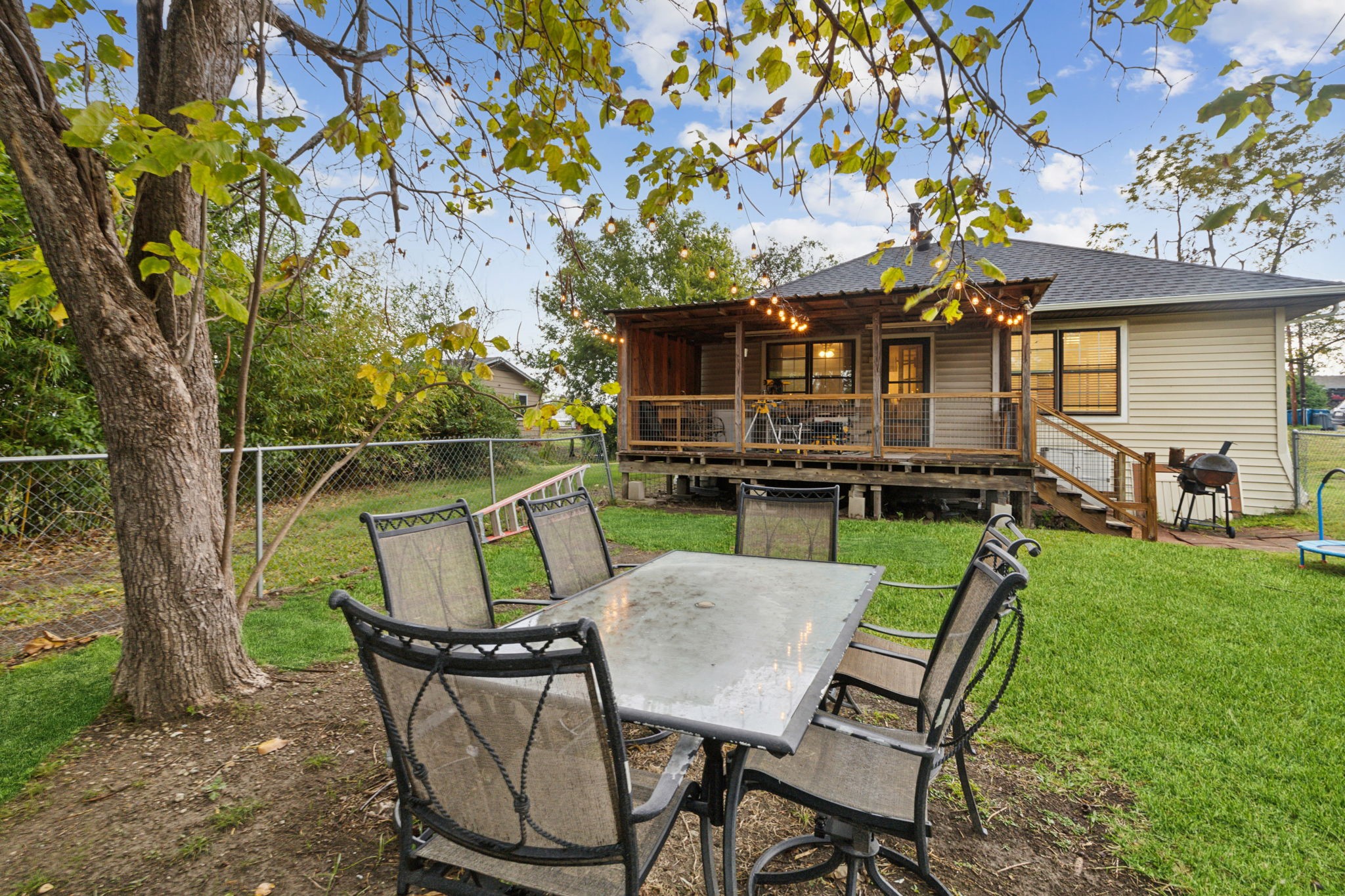 915 N Alamo Road