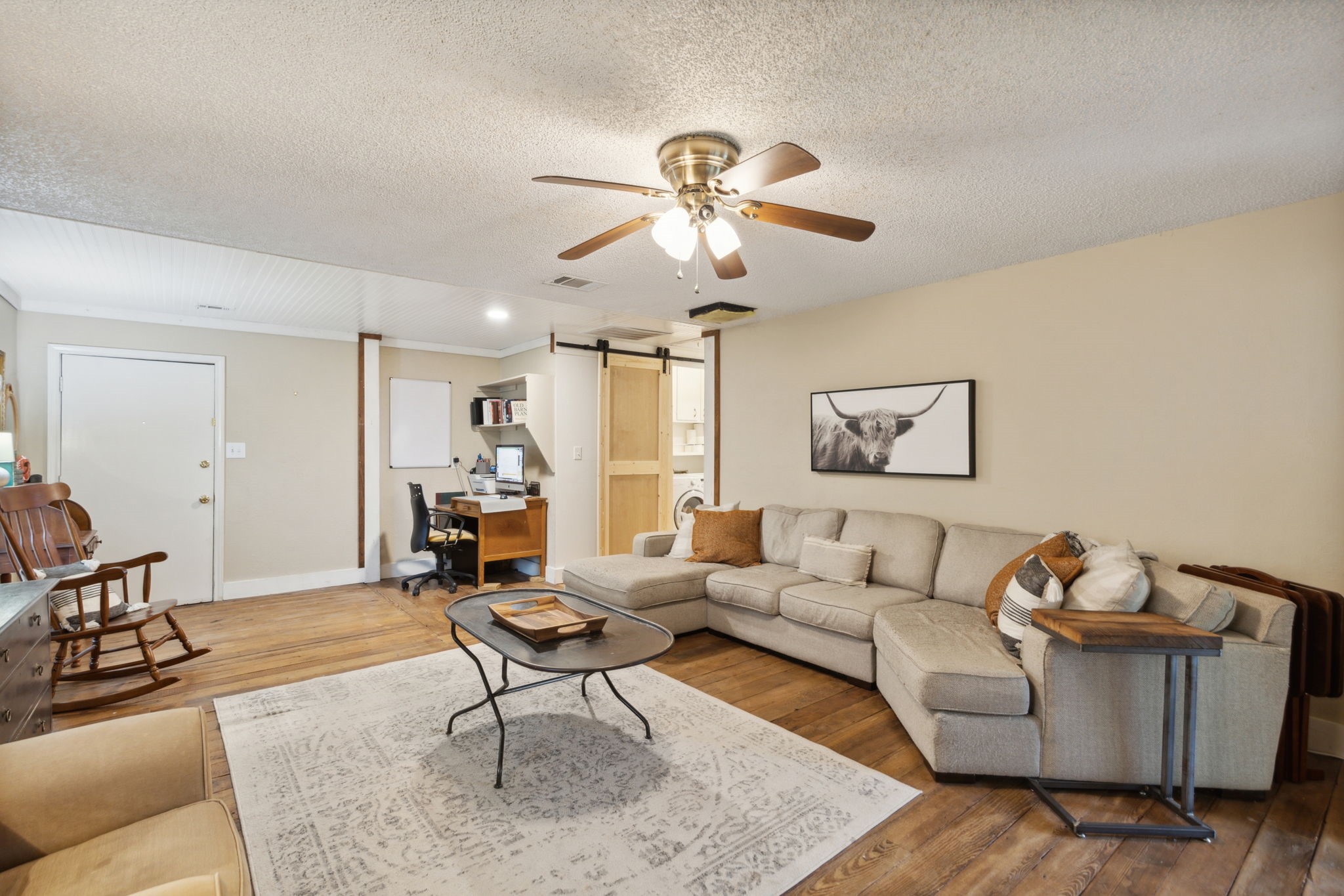 915 N Alamo Road