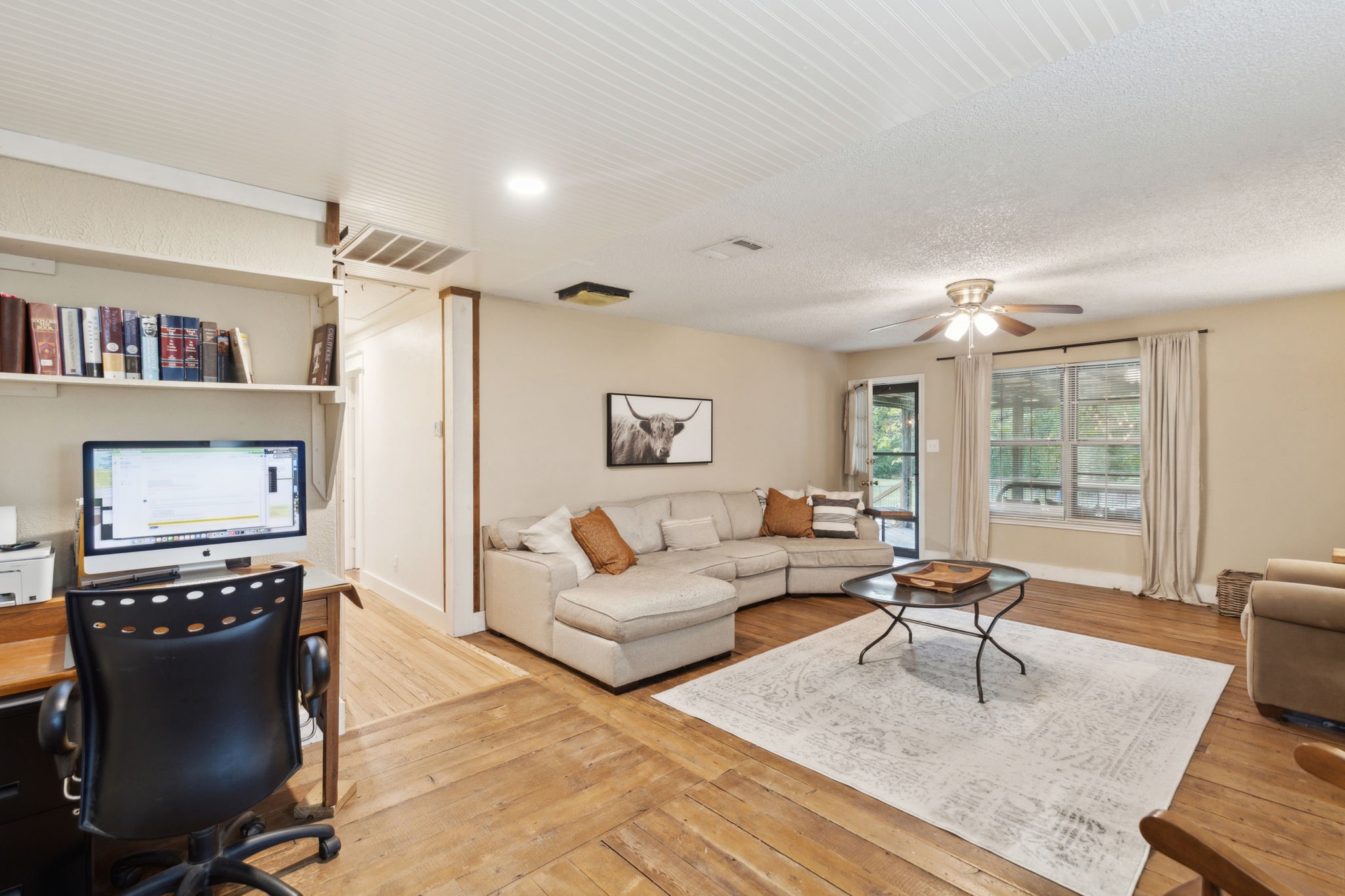 915 N Alamo Road