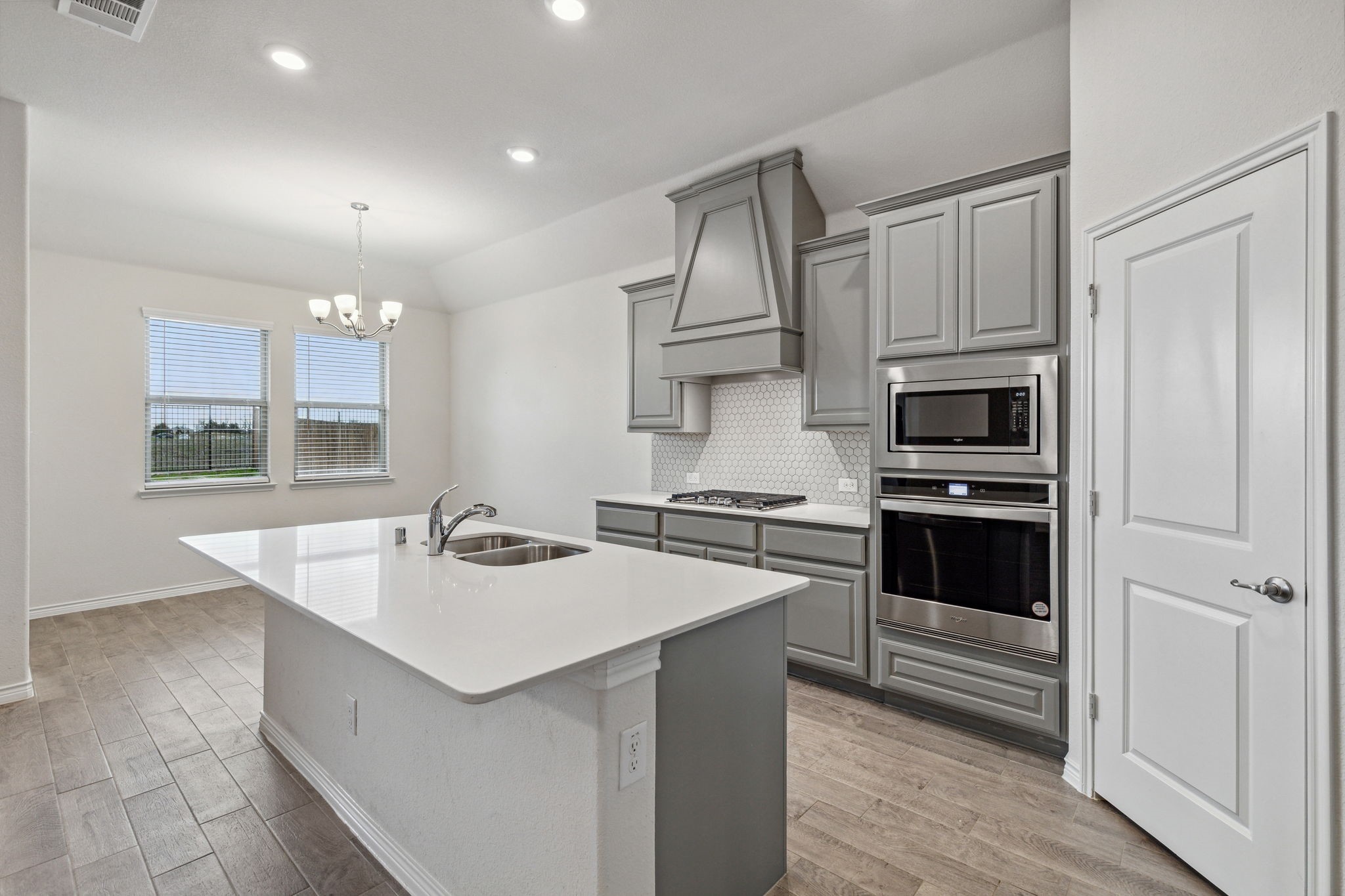 3922 Sidney Lane
