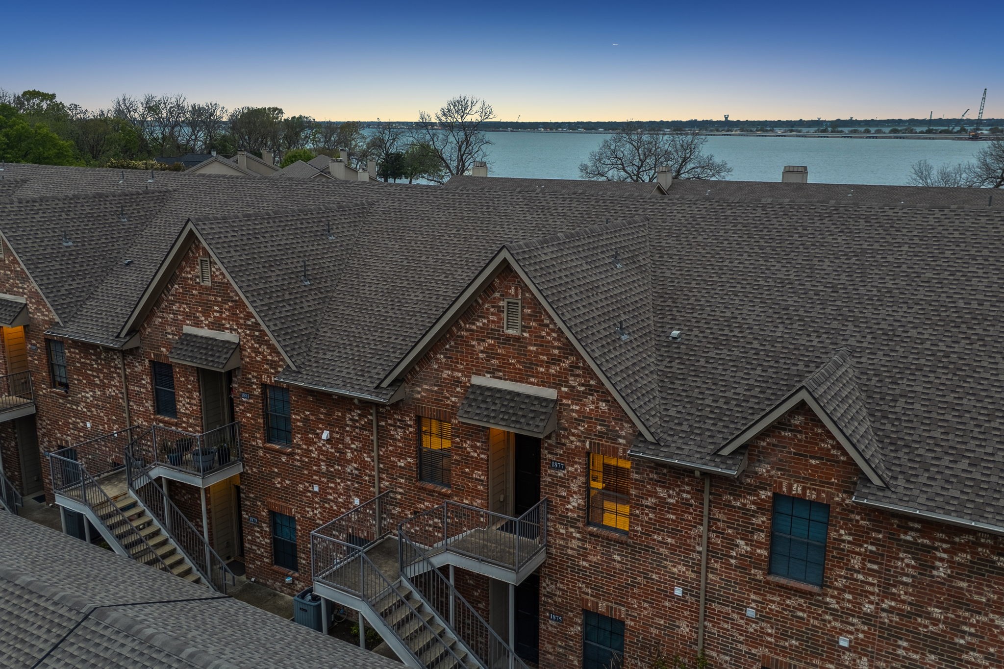 1877 Signal Ridge Place 1877