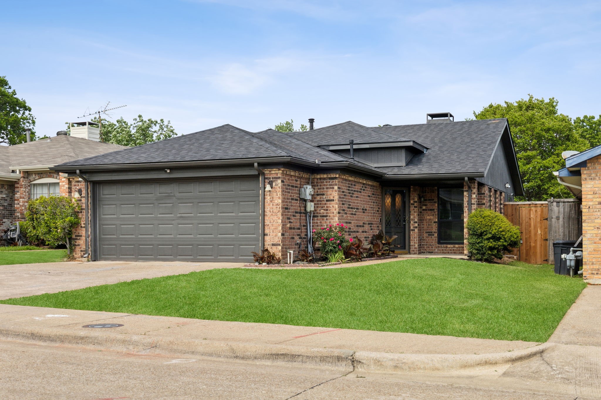 5322 Riverport Drive